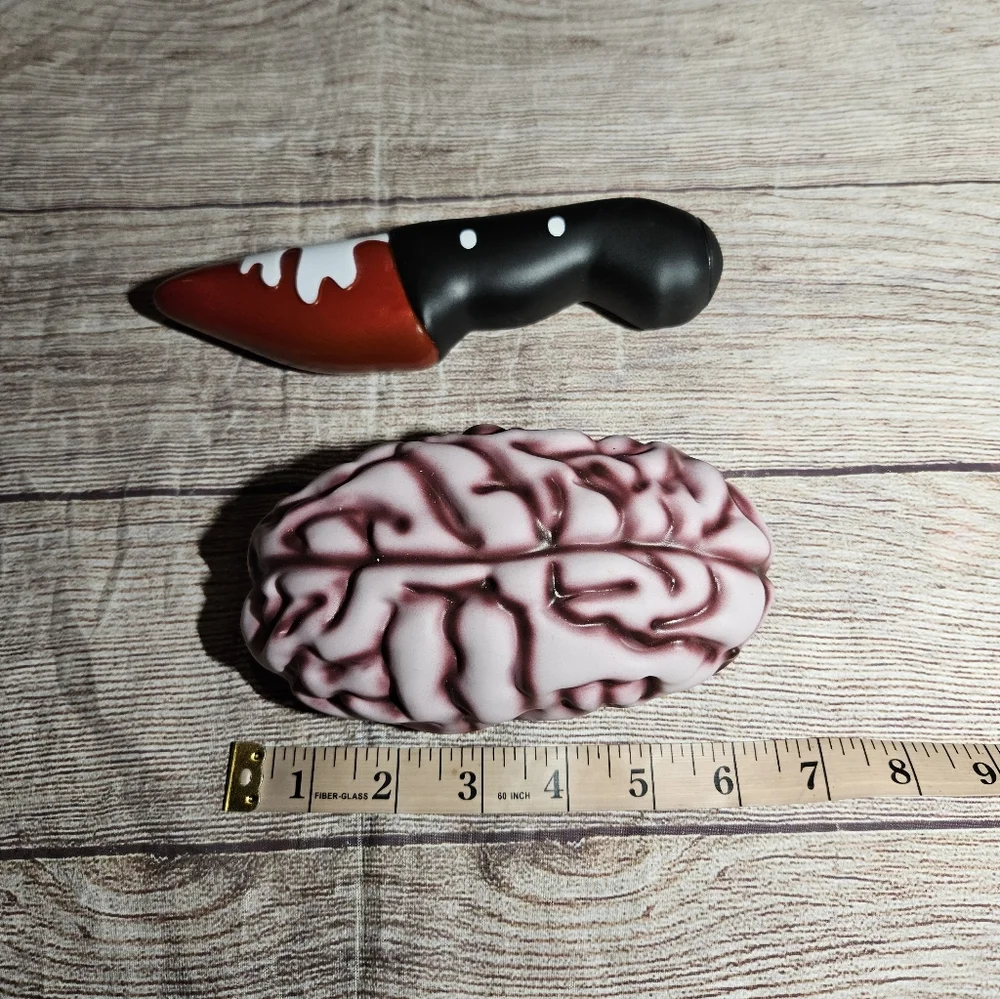 Horror Halloween brain knife small squeaky dog toys